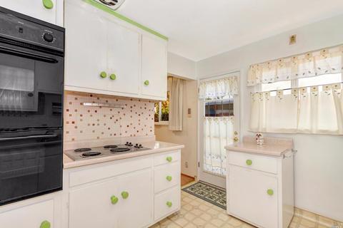 236 Grapewood St, Vallejo, CA 94591 photo 4