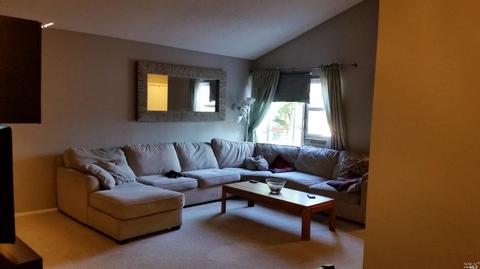 827 Bond Pl, Windsor, CA 95492 photo 2