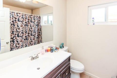 2949 Apache St, Santa Rosa, CA 95403 photo 8