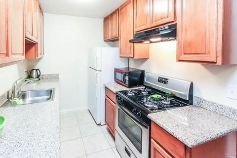 2949 Apache St, Santa Rosa, CA 95403 photo 2