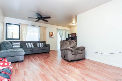 2949 Apache St, Santa Rosa, CA 95403 photo 4