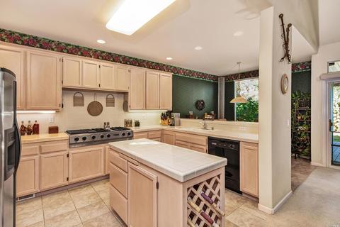1004 Lisa Ct, Windsor, CA 95492 photo 6