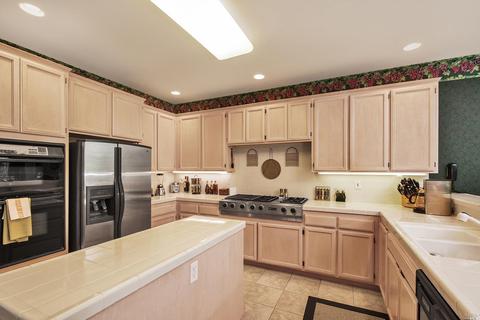 1004 Lisa Ct, Windsor, CA 95492 photo 7