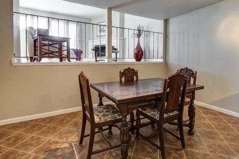 300 Locust Dr #12, Vallejo, CA 94591 photo 6