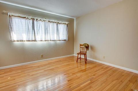 300 Locust Dr #12, Vallejo, CA 94591 photo 16