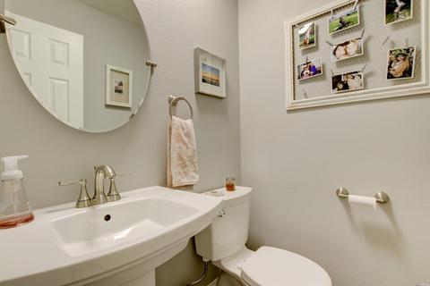 404 Walnut Dr, Fairfield, CA 94534 photo 32