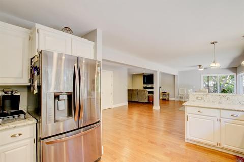 404 Walnut Dr, Fairfield, CA 94534 photo 22