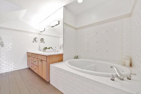24 Summit Dr, Corte Madera, CA 94925 photo 17