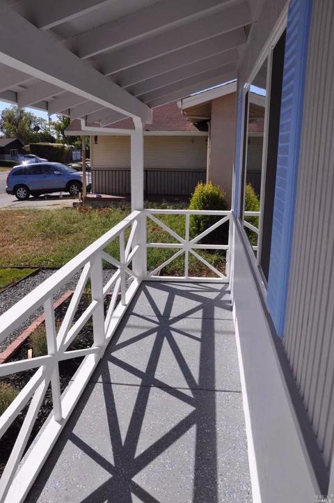 336 E Wyoming St, Fairfield, CA 94533 photo 4