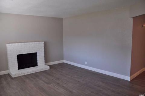 336 E Wyoming St, Fairfield, CA 94533 photo 9