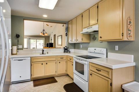 2373 Roualt St, Davis, CA 95618 photo 5