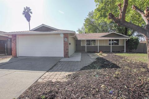 873 Studding Sail St, Vacaville, CA 95687 photo 2
