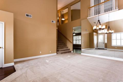 828 Ruby Dr, Vacaville, CA 95687 photo 4