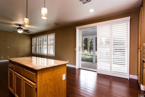 828 Ruby Dr, Vacaville, CA 95687 photo 11