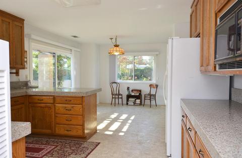 492 La Quinta Ln, Sonoma, CA 95476 photo 9
