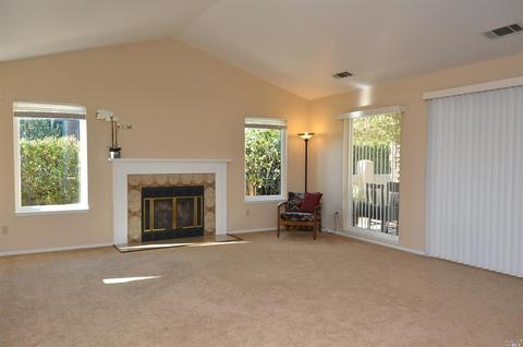 492 La Quinta Ln, Sonoma, CA 95476 photo 3