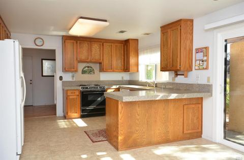 492 La Quinta Ln, Sonoma, CA 95476 photo 8