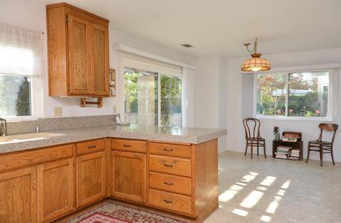 492 La Quinta Ln, Sonoma, CA 95476 photo 10