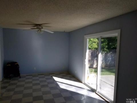 867 Meadowlark Dr, Fairfield, CA 94533 photo 4