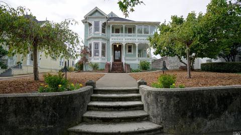 325 Post St, Petaluma, CA 94952 photo 2