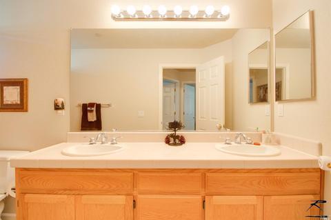 8368 Trione Cir, Windsor, CA 95492 photo 23