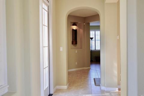 1873 Landmark Dr, Vallejo, CA 94591 photo 4