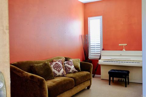 1873 Landmark Dr, Vallejo, CA 94591 photo 7