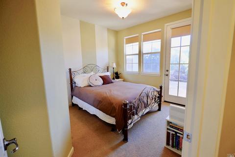 1873 Landmark Dr, Vallejo, CA 94591 photo 6