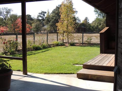 300 E Watmaugh Rd, Sonoma, CA 95476 photo 2