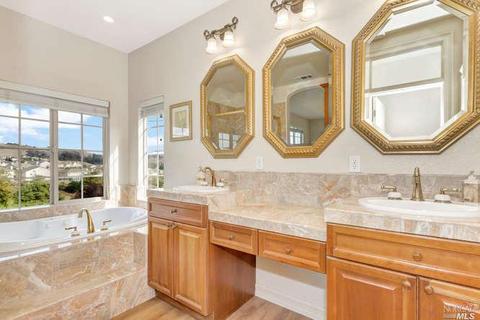 6036 Claret Ct, Vallejo, CA 94591 photo 20