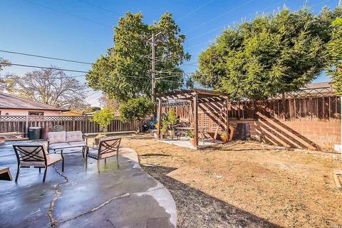 106 Rae Ct, Vallejo, CA 94591 photo 25