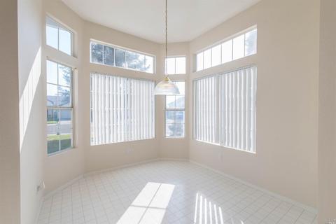 370 Schooner Ridge Ct, Dixon, CA 95620 photo 4