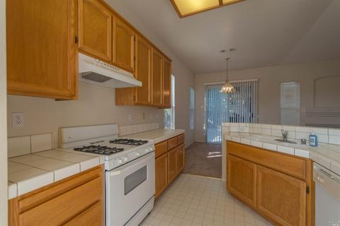 370 Schooner Ridge Ct, Dixon, CA 95620 photo 7