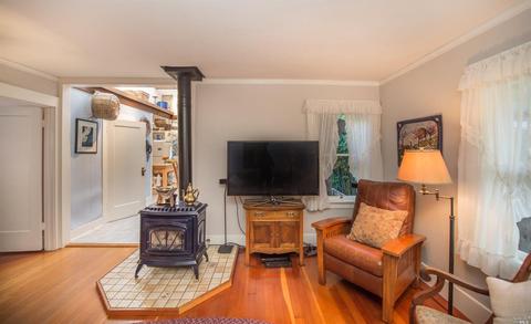 912 Wright St, Santa Rosa, CA 95404 photo 5
