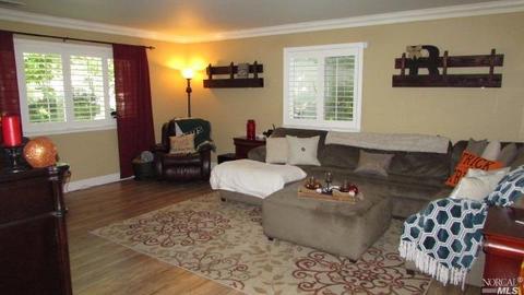 289 Juniper St, Vacaville, CA 95688 photo 3
