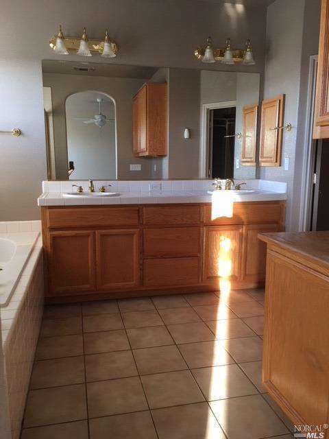 8012 Vertine Ct, Vallejo, CA 94591 photo 22