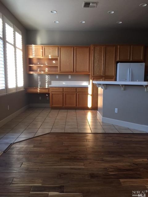8012 Vertine Ct, Vallejo, CA 94591 photo 11