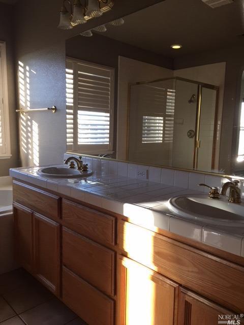 8012 Vertine Ct, Vallejo, CA 94591 photo 21