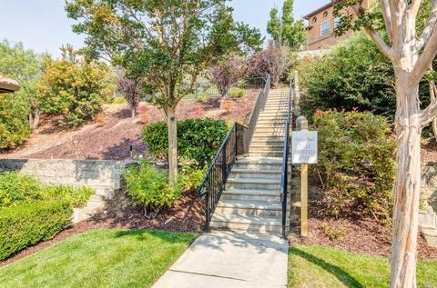 8012 Vertine Ct, Vallejo, CA 94591 photo 3