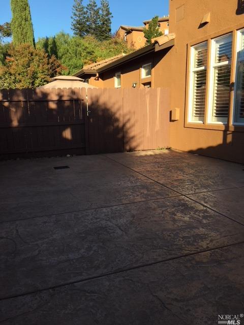 8012 Vertine Ct, Vallejo, CA 94591 photo 8