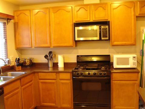 425 Fordham Cir, Vallejo, CA 94589 photo 4
