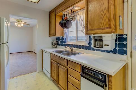 422 Cottonwood Dr, Vallejo, CA 94591 photo 13