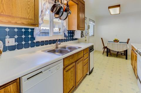 422 Cottonwood Dr, Vallejo, CA 94591 photo 17