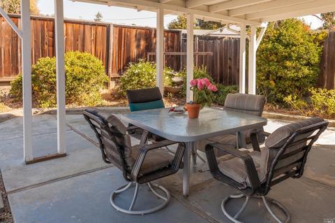 422 Cottonwood Dr, Vallejo, CA 94591 photo 32