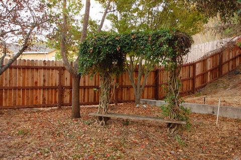 311 Greenmont Dr, Vallejo, CA 94591 photo 4