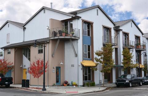 486 First St, Petaluma, CA 94952 photo 1