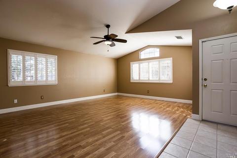 1490 Austin Dr, Dixon, CA 95620 photo 4