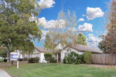 1490 Austin Dr, Dixon, CA 95620 photo 3