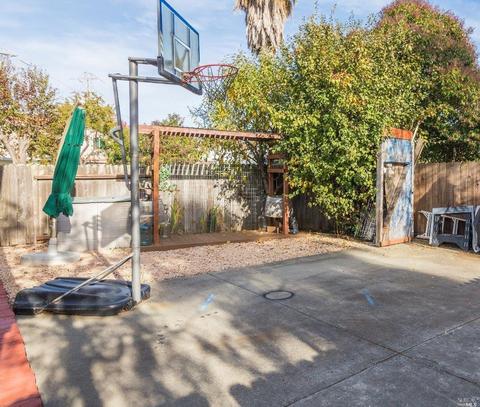 702 Catalina Cir, Vallejo, CA 94589 photo 17