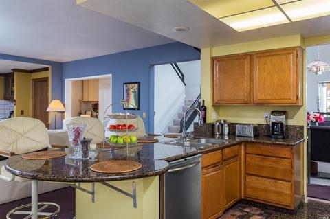 702 Catalina Cir, Vallejo, CA 94589 photo 11